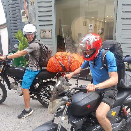 T Zone Hostel - Quiet Place, Near China Town,Ho Thi Ky Street Food,Cafe,Beer Ho Chi Minh-Byen Eksteriør billede