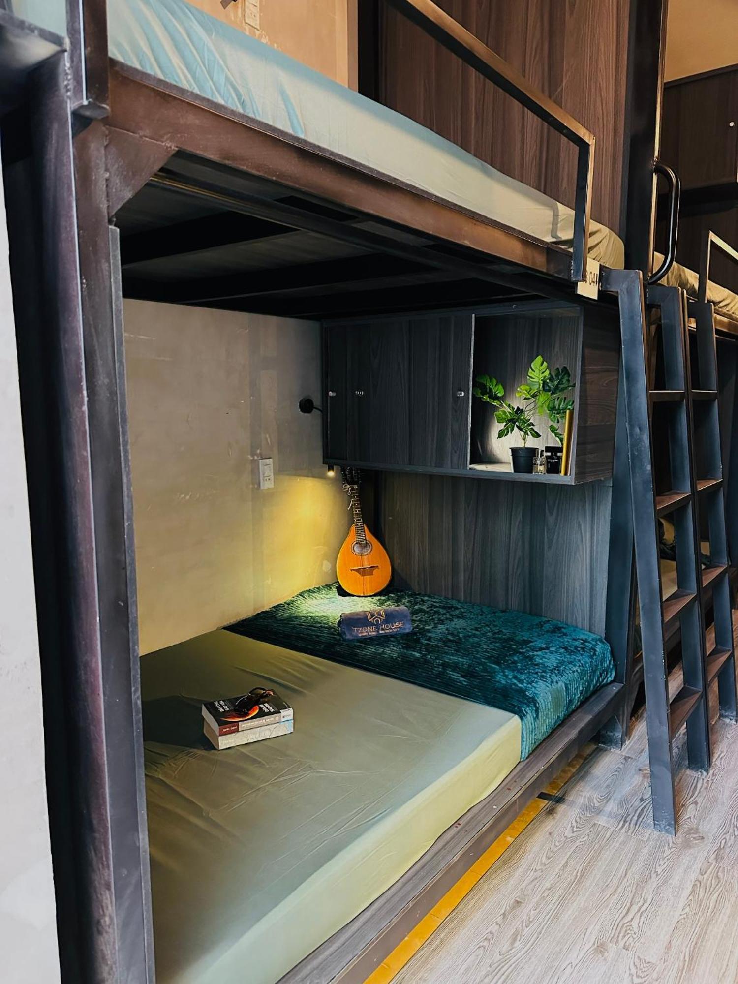 T Zone Hostel - Quiet Place, Near China Town,Ho Thi Ky Street Food,Cafe,Beer Ho Chi Minh-Byen Eksteriør billede